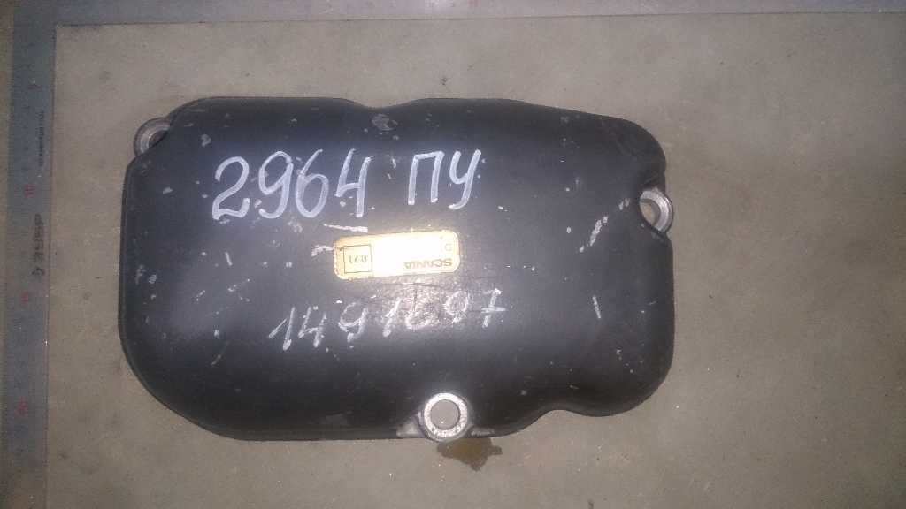 крышка клапанов DT1211 б/у - 1